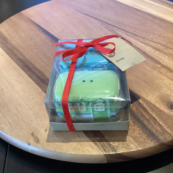 TAG Christmas camper salt and pepper shakers NWTS Adorable! Retro - Picture 4 of 7